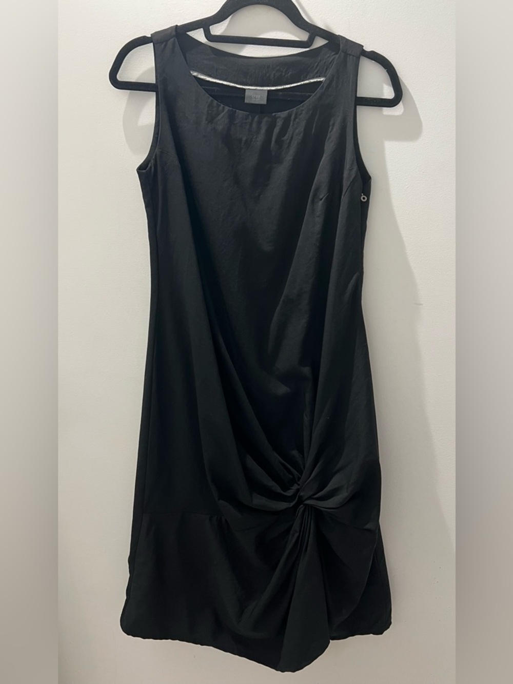 CREA Concept 100% Wool Black Knot Front Dress EU 36 Minimalist Quiet Luxury - Picture 2 of 5